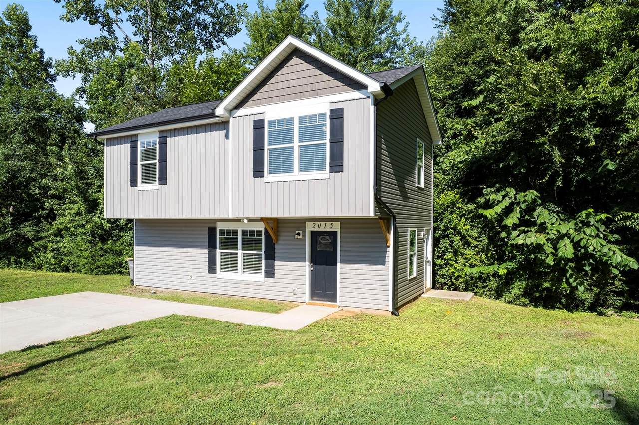 2015 Brantley Creek Drive - Photo 1