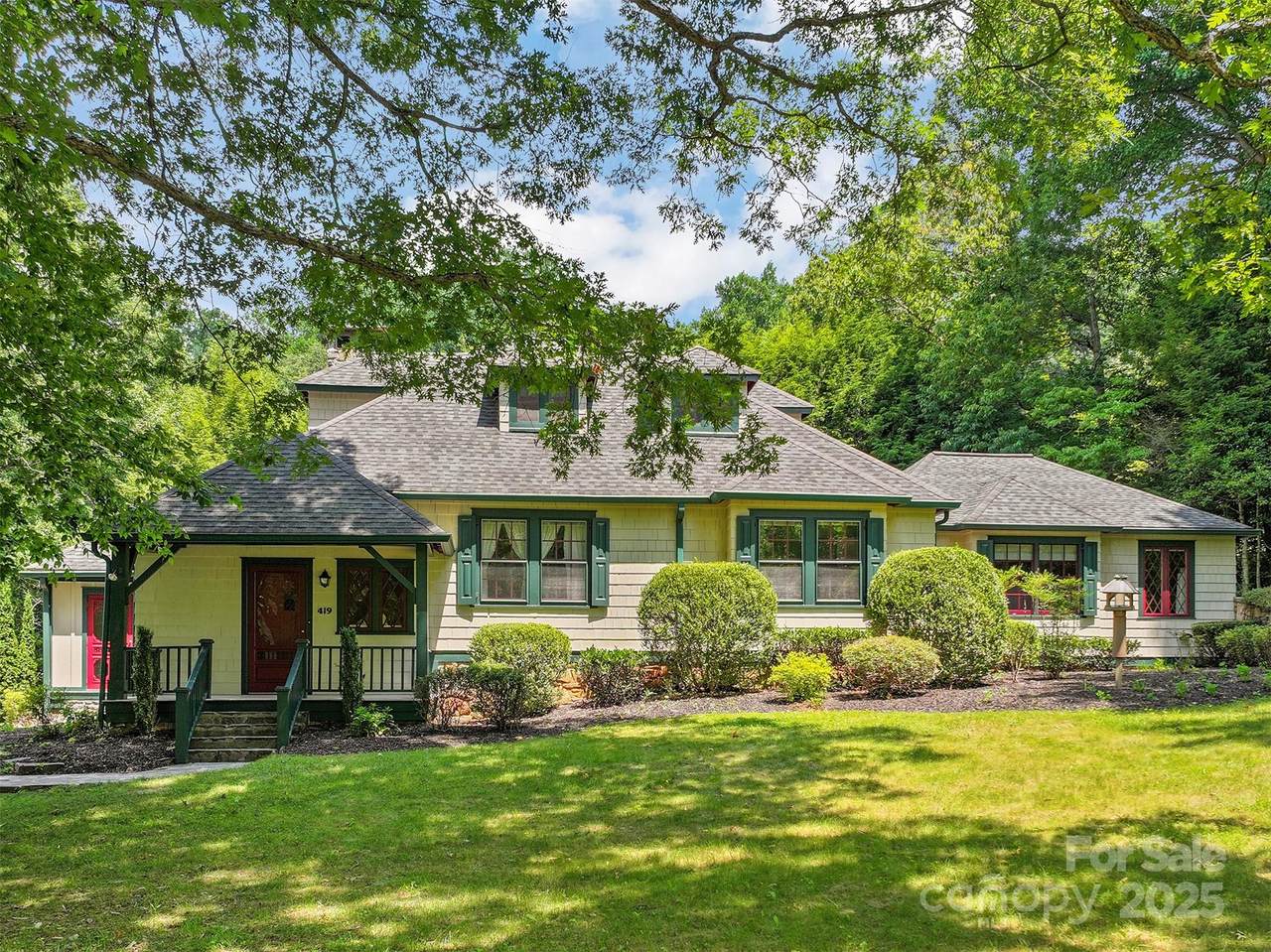 419 Country Club Drive - Photo 1