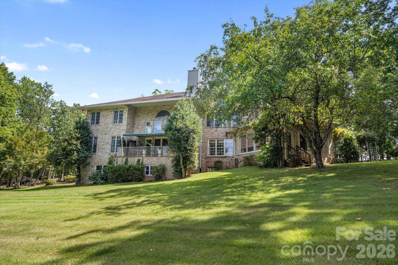 https://bt-photos.global.ssl.fastly.net/cmls/1280_boomver_3_4283605-1.jpg