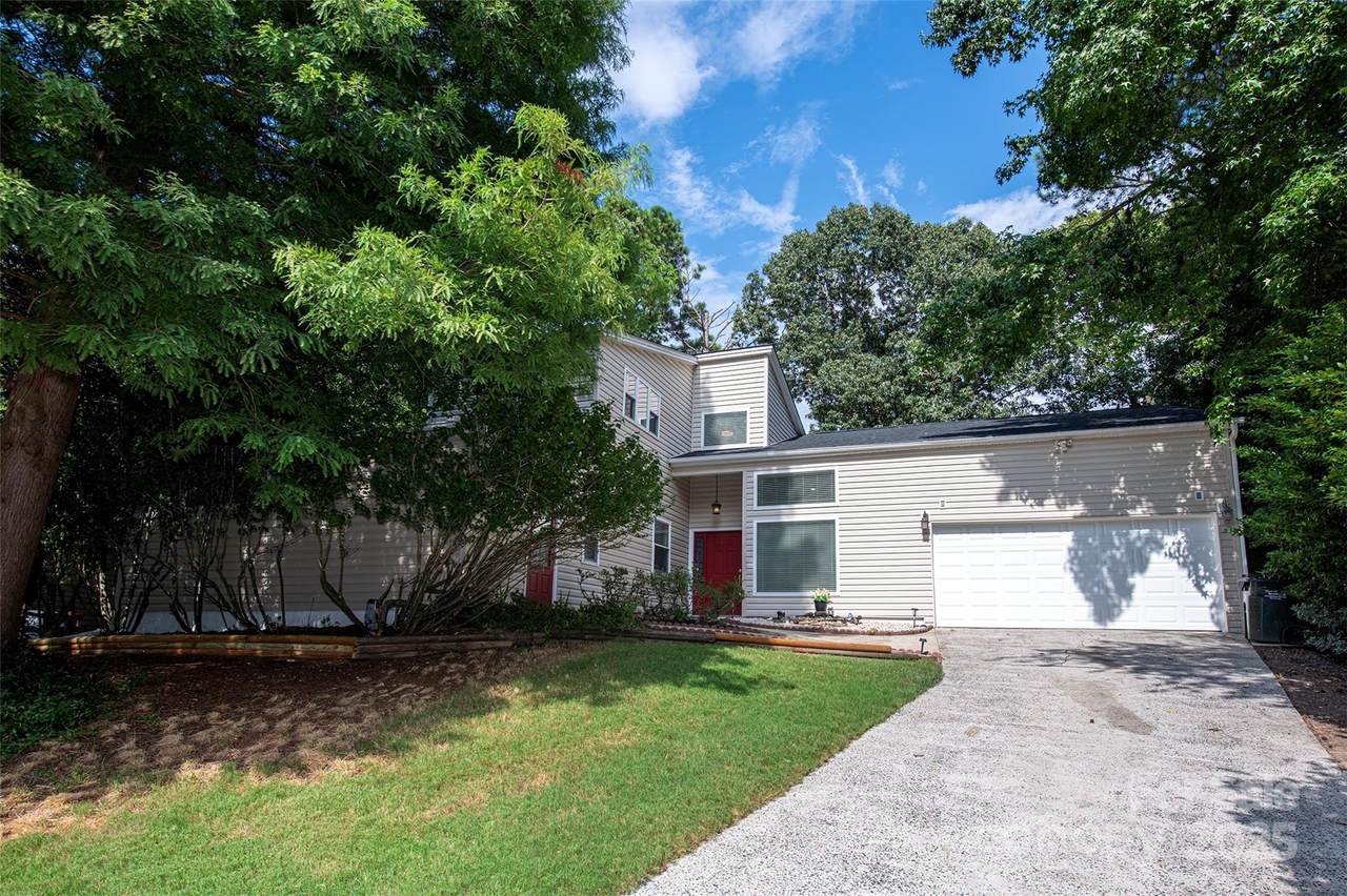 16065 Taku Court - Photo 1