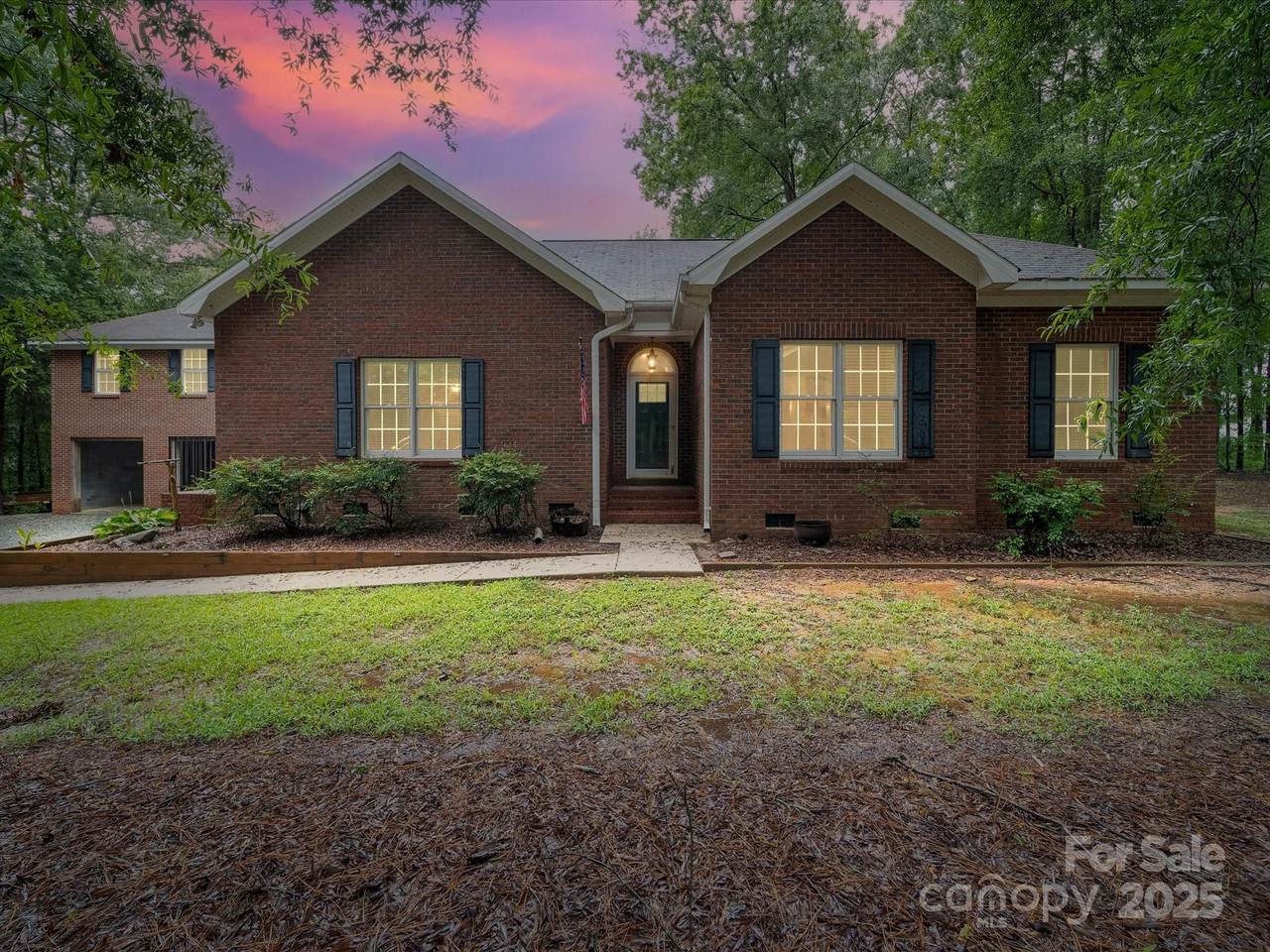 6819 Prospect Pointe Drive - Photo 1