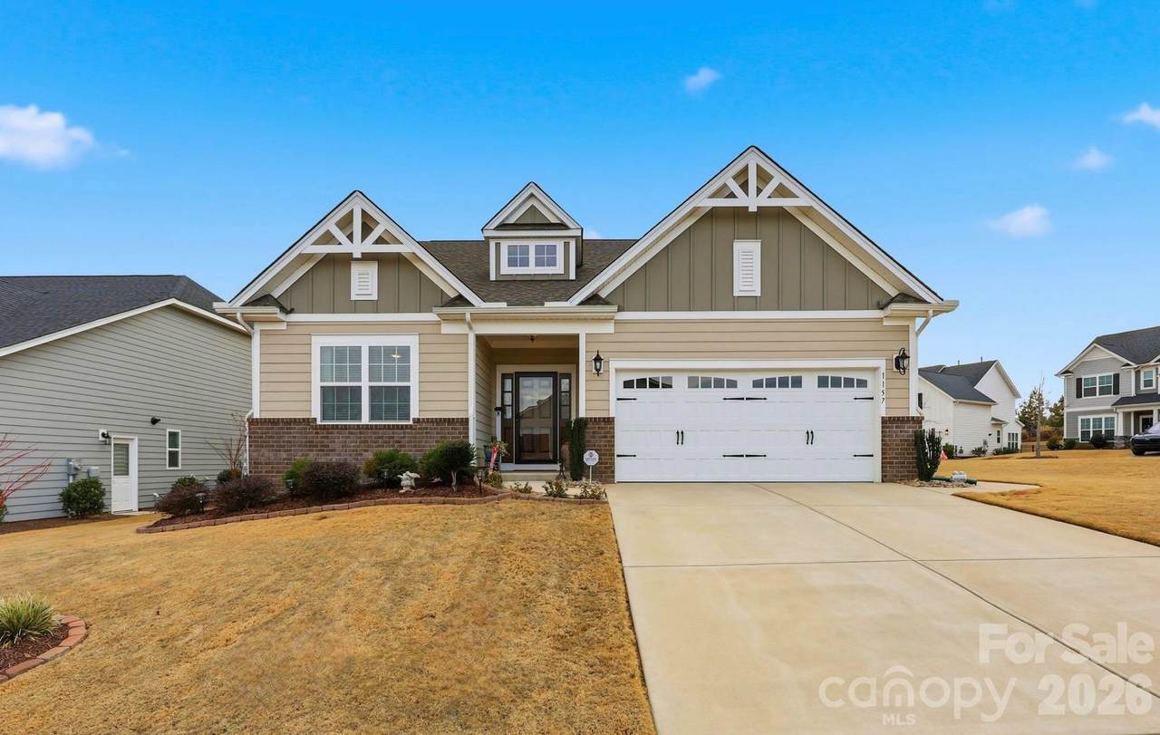 1157 Overlake Drive - Photo 1