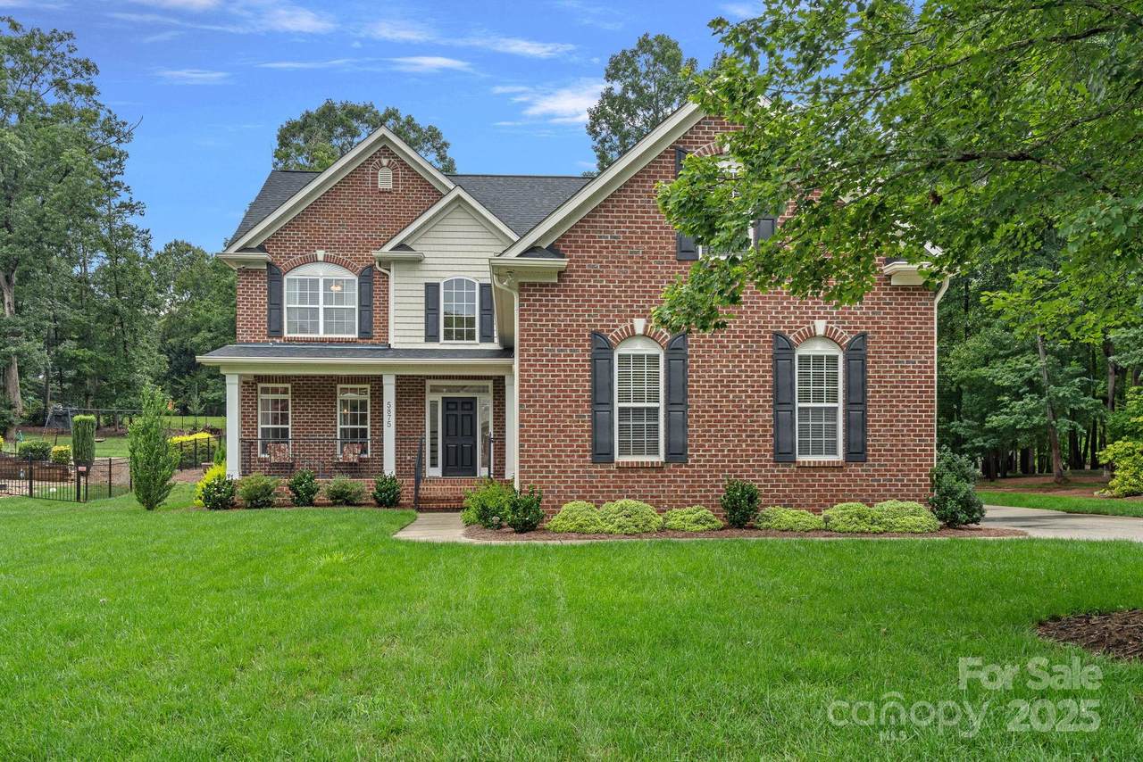 5875 Tipperary Drive - Photo 1