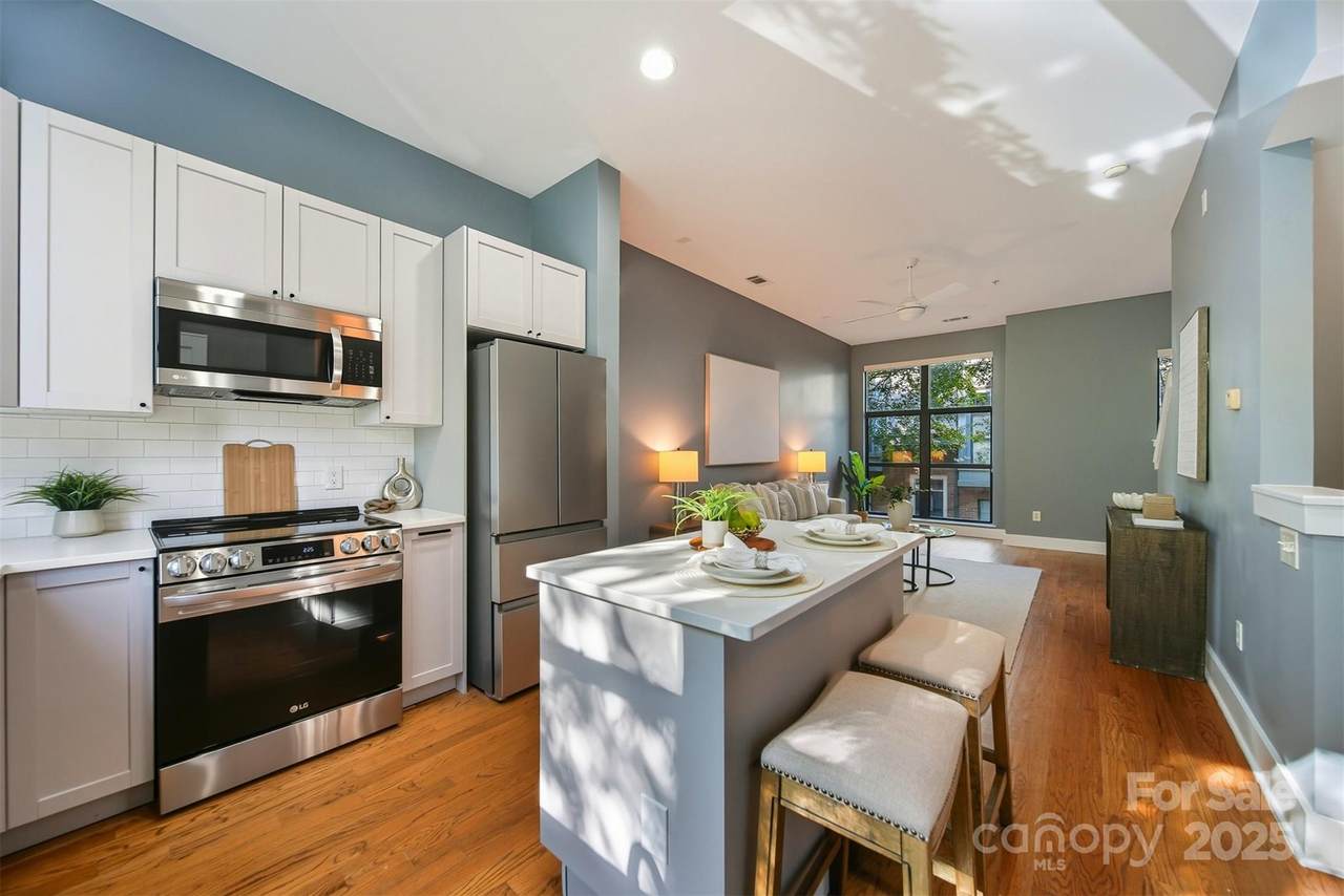 431 M Street - Photo 1