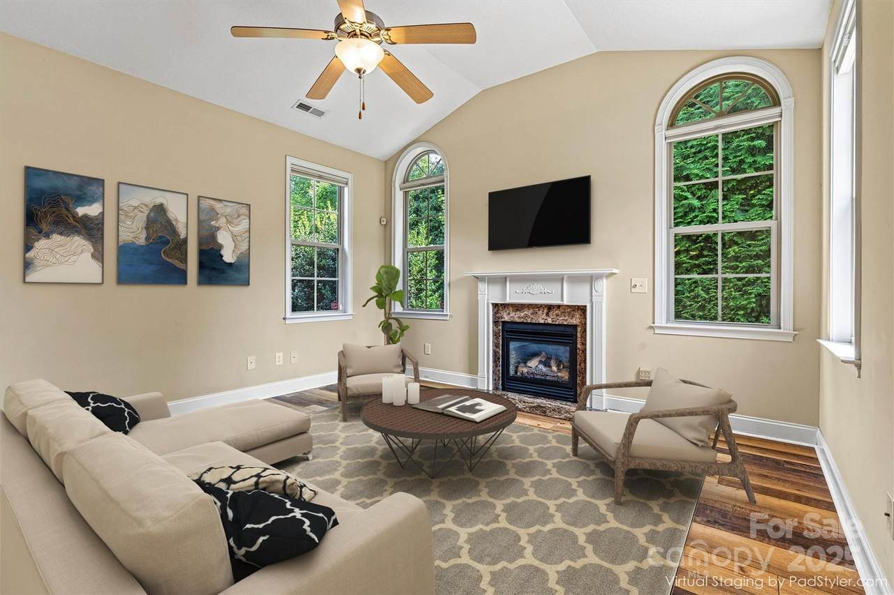 823 Wynnshire Drive - Photo 1