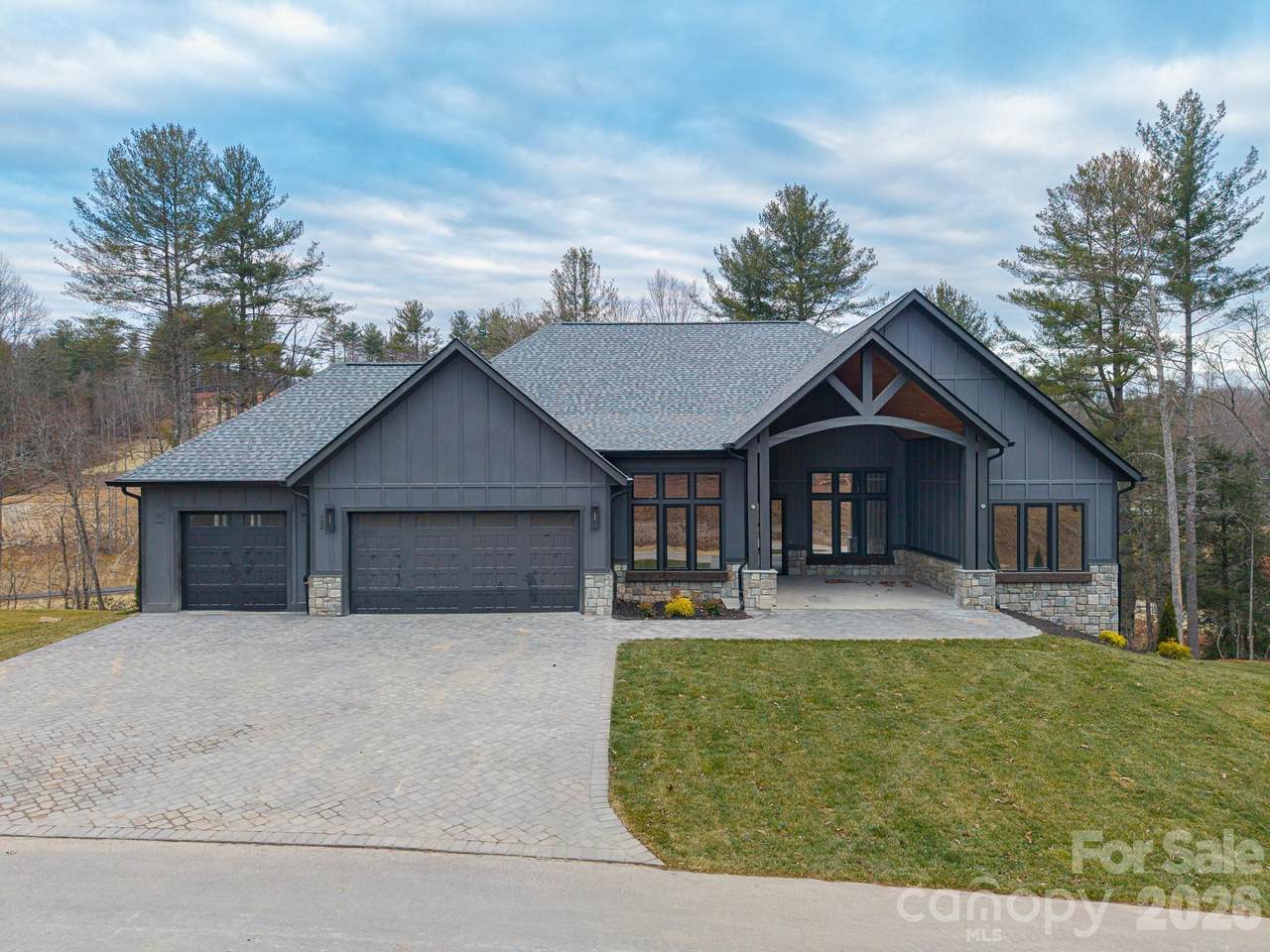 132 Sunridge Avenue - Photo 1