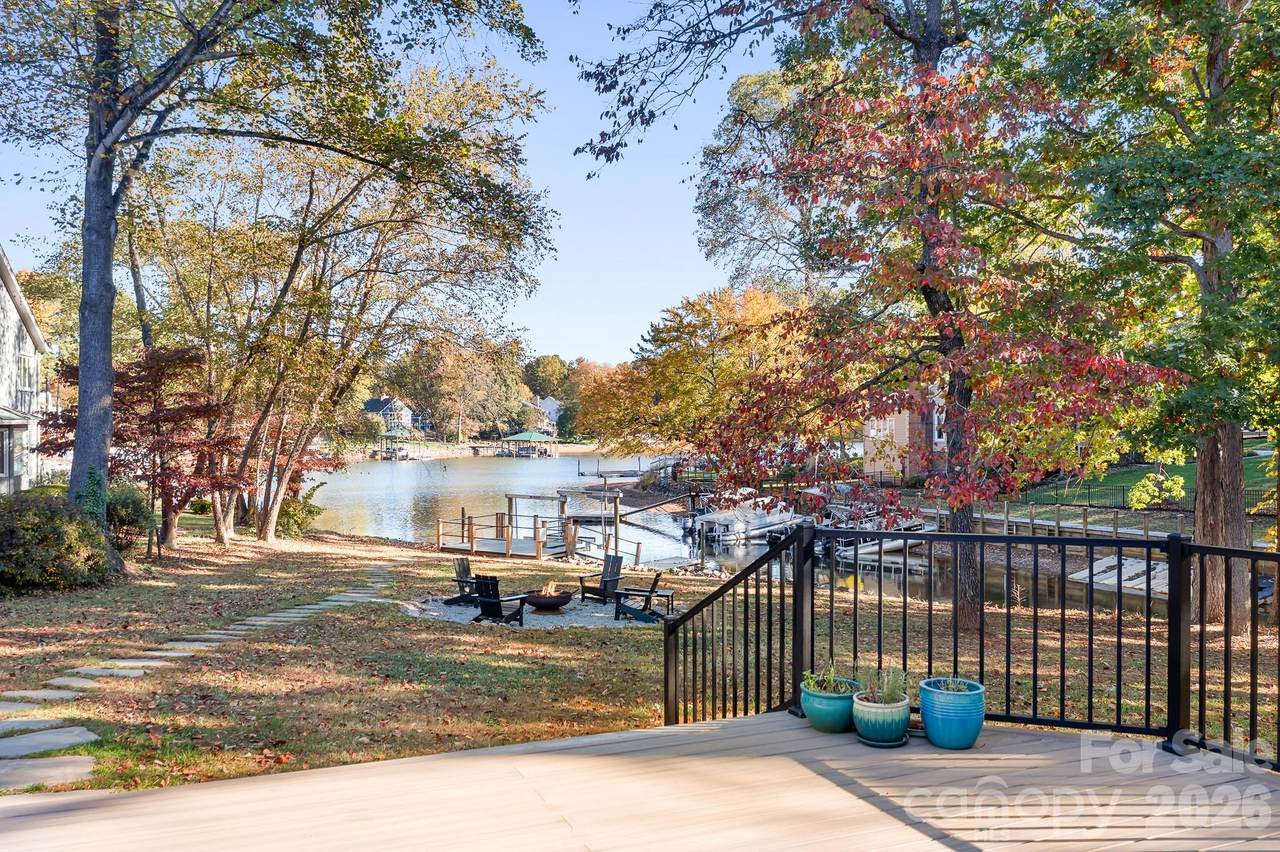 1984 Hickory Hills Drive - Photo 1