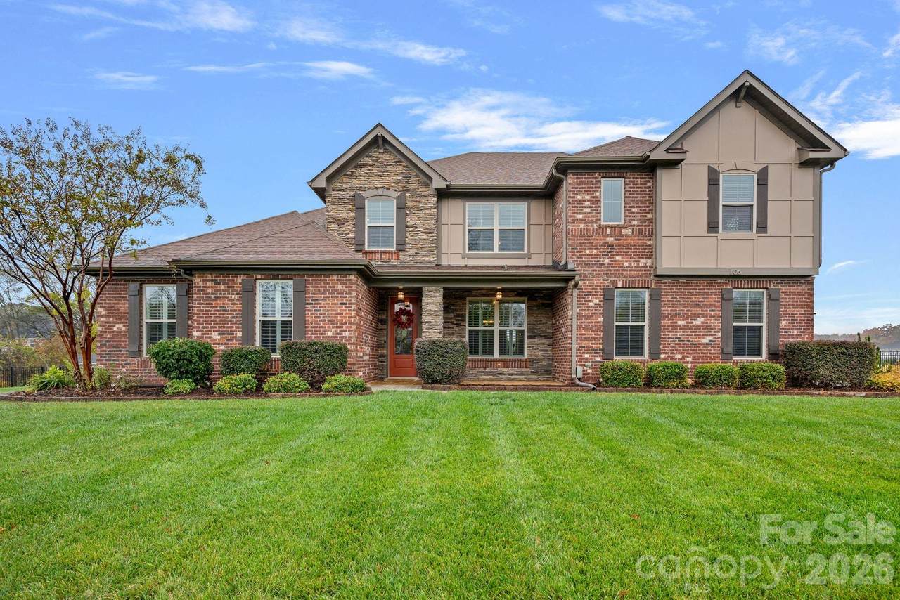 706 Blaise Court - Photo 1