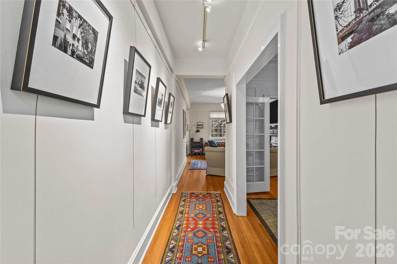 301 10th Street - Photo 1