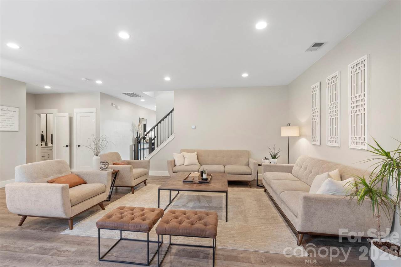 6610 Blackwood Lane - Photo 1