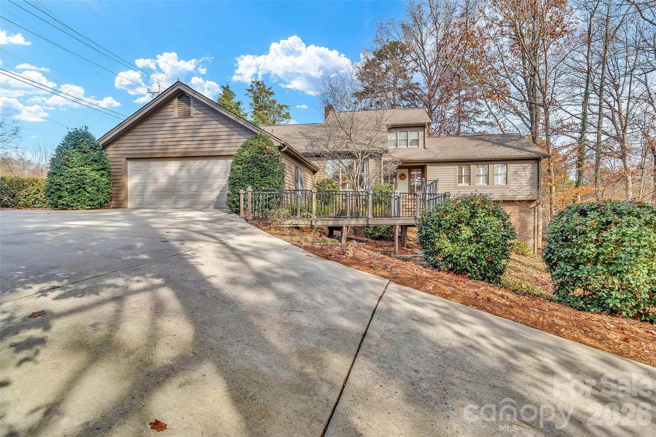 3 Lake Ridge Road - Photo 1