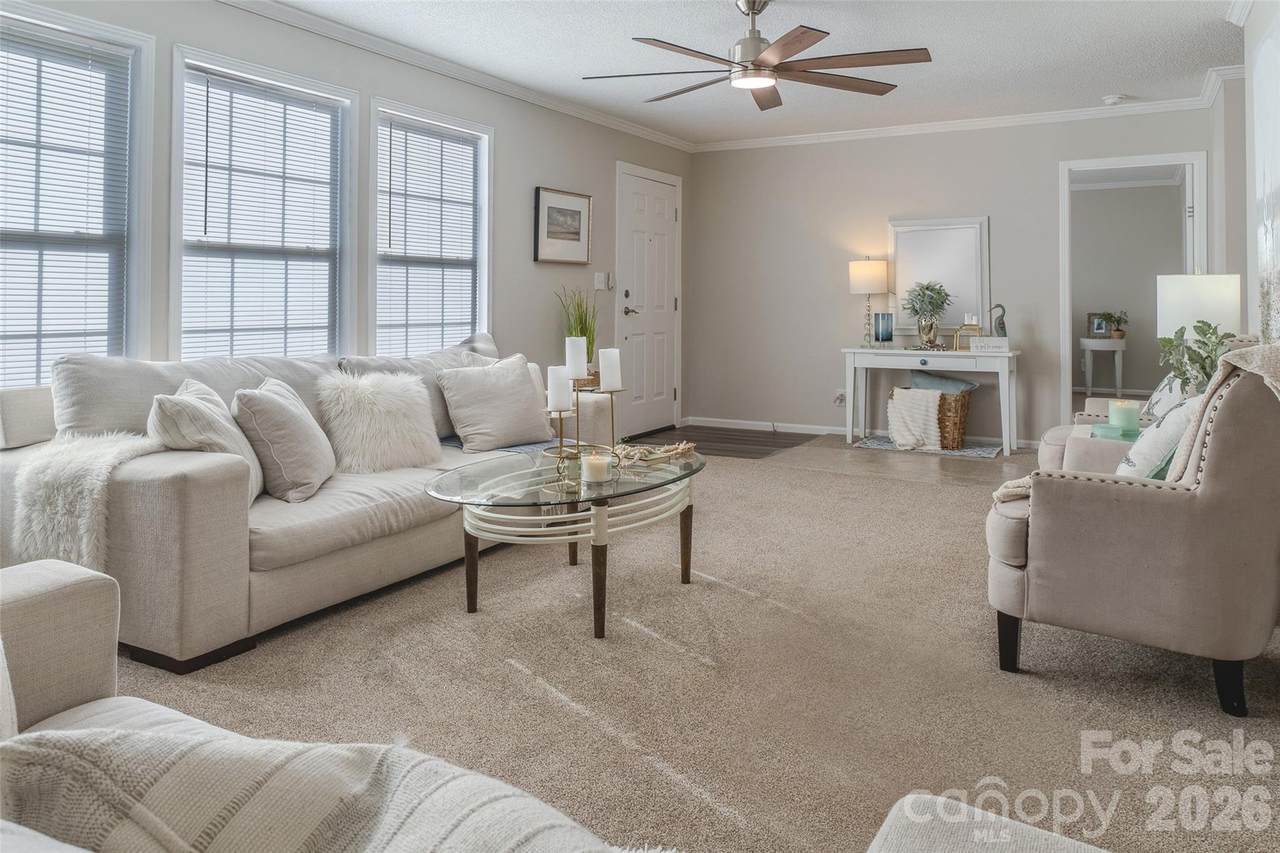 5739 Pug Lane - Photo 1