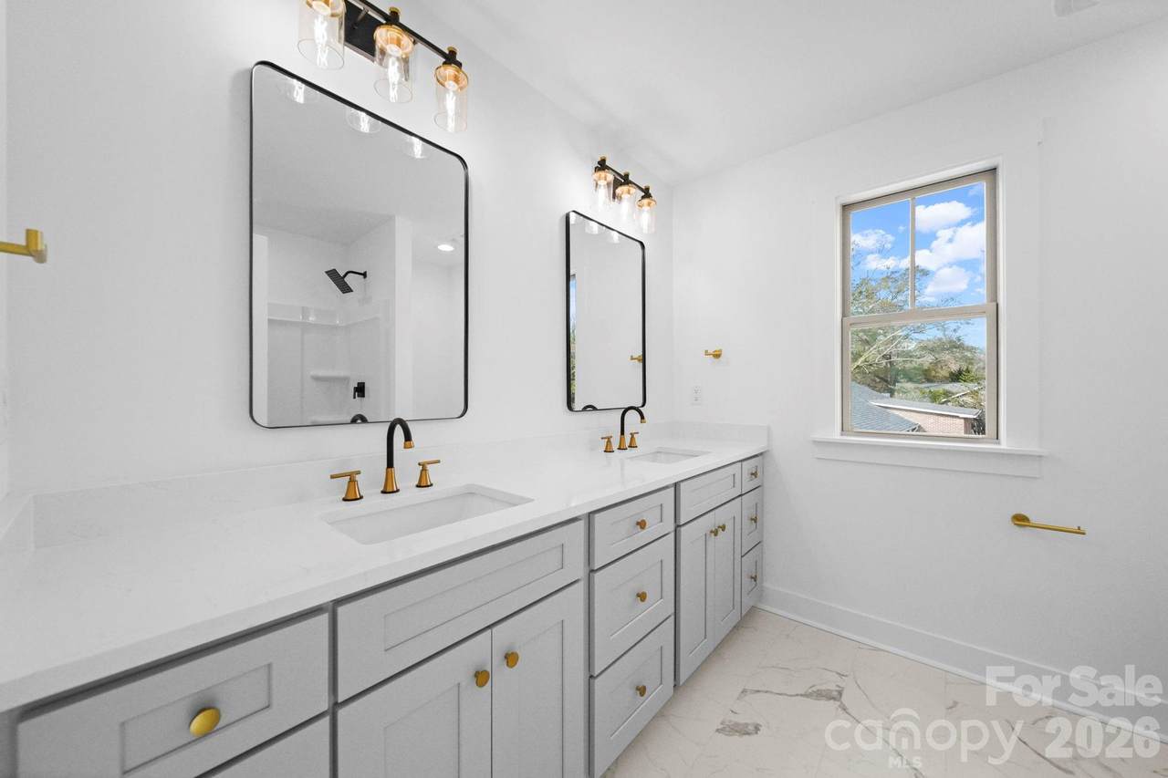 1220 Morven Road - Photo 1