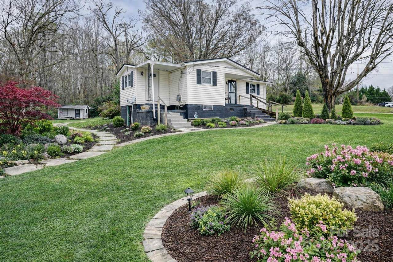 1510 1st Street Place - Photo 1