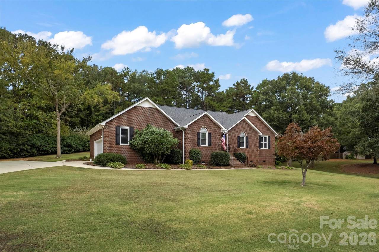 1207 Rosa Drive - Photo 1