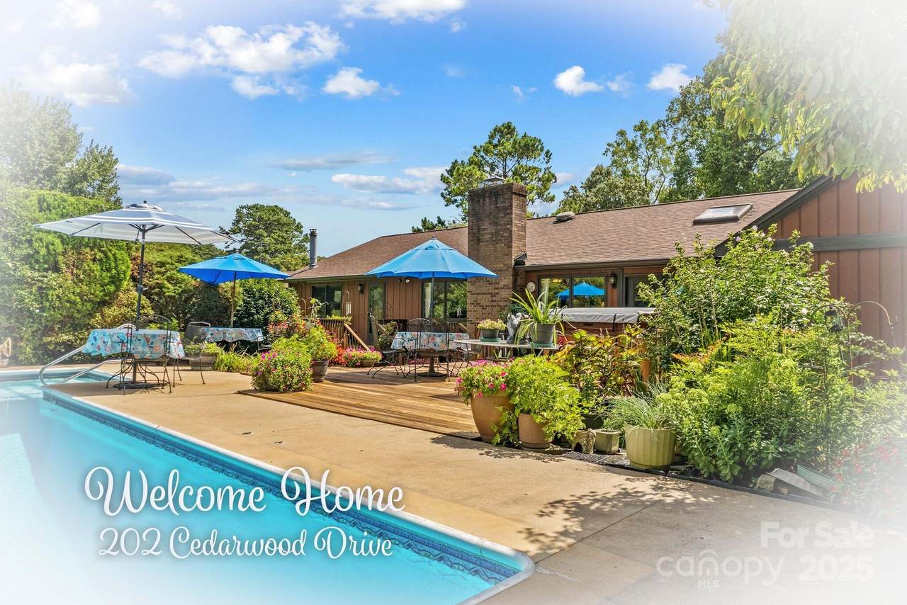 202 Cedarwood Drive - Photo 1