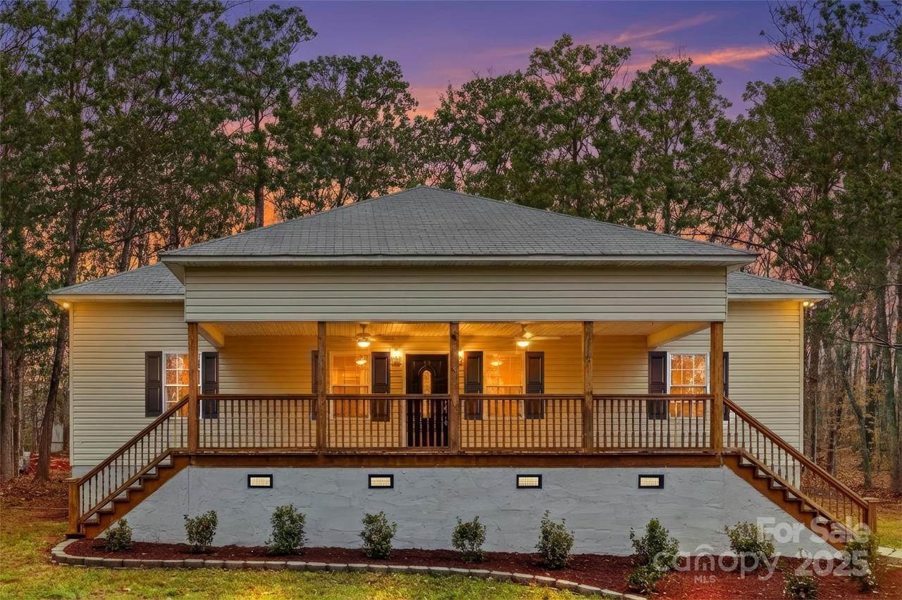 3429 Thoroughbred Lane - Photo 1