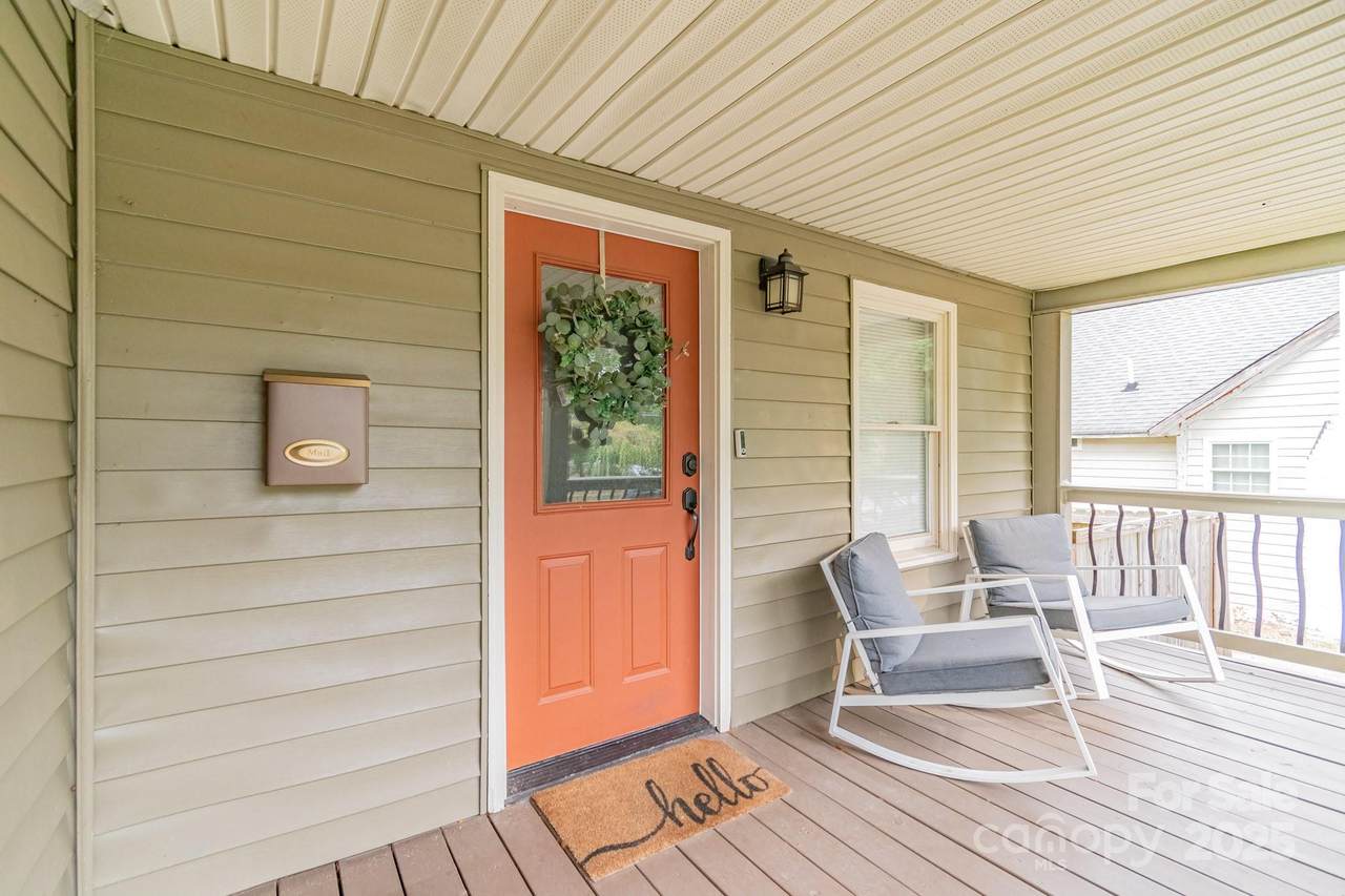 411 Willow Street - Photo 1