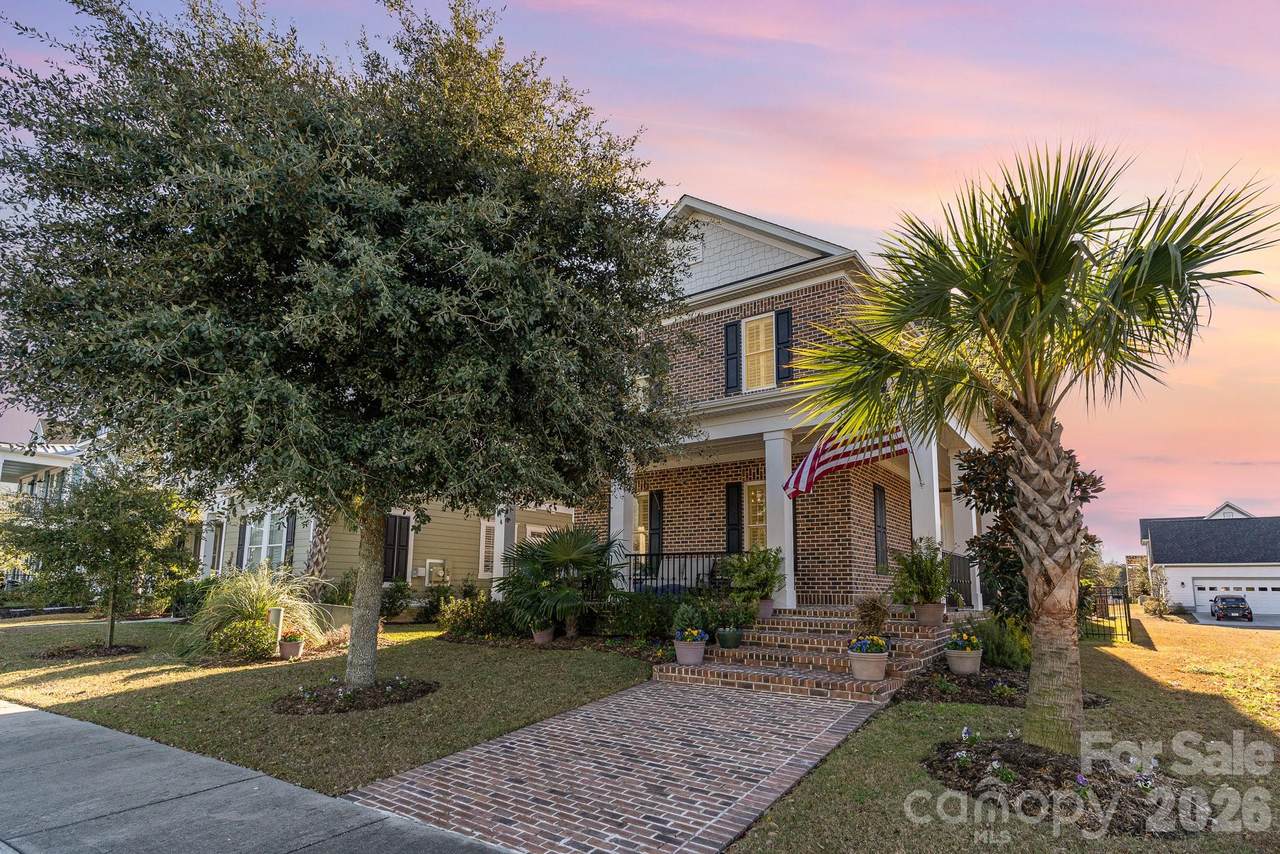 752 Crystal Water Way - Photo 1