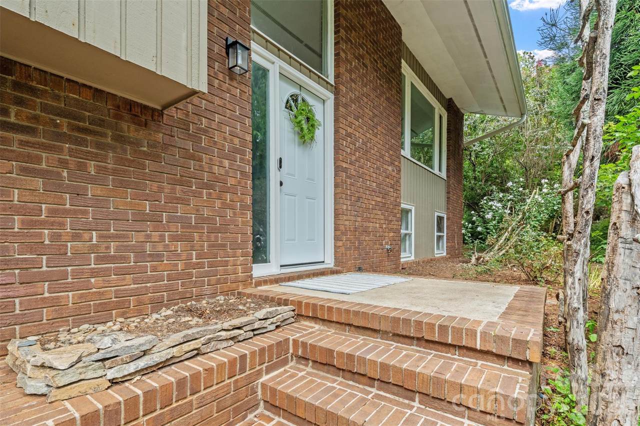 15 Beaverdam Court - Photo 1