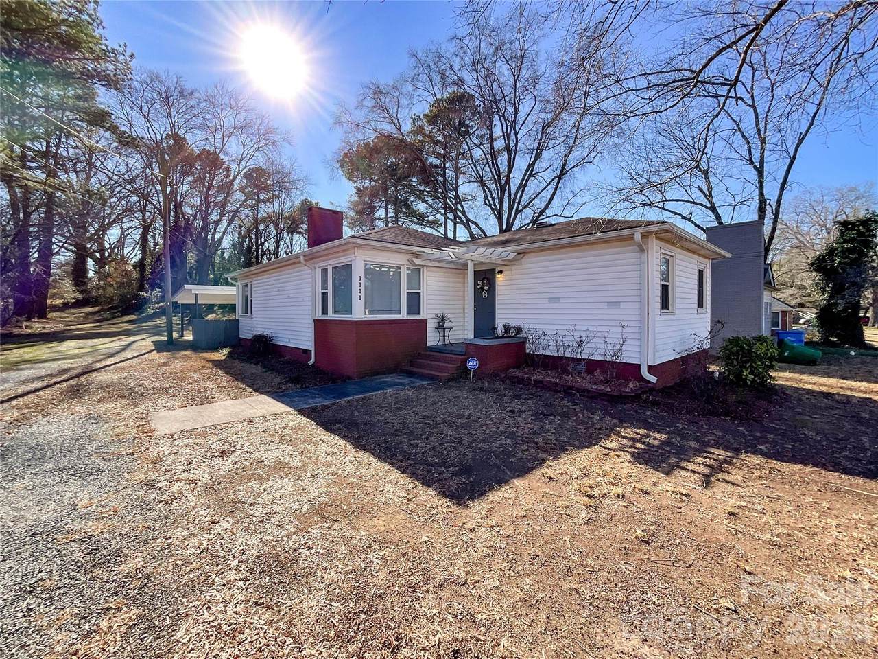 1116 Montgomery Avenue - Photo 1