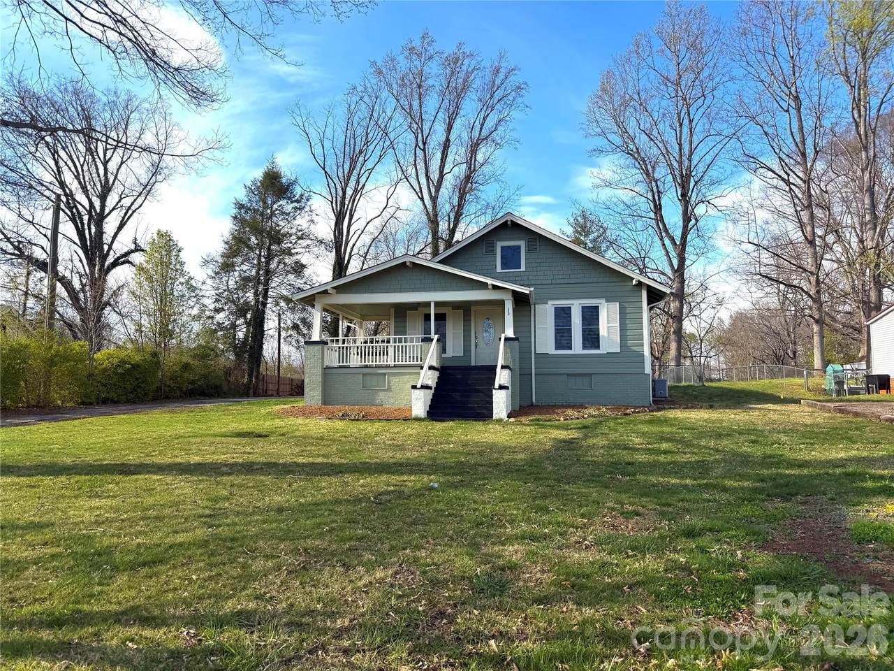 112 Myrtle Street - Photo 1
