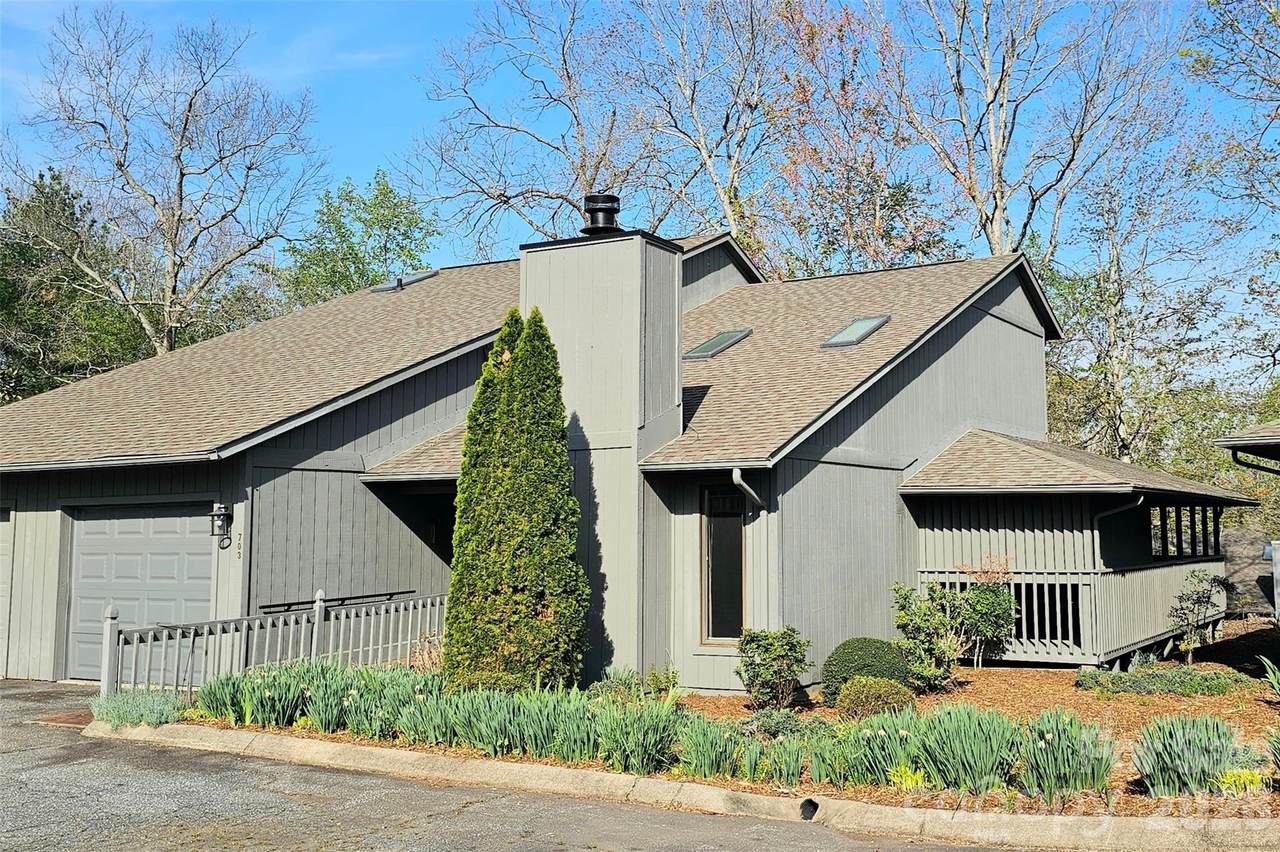 703 Independence Trail - Photo 1