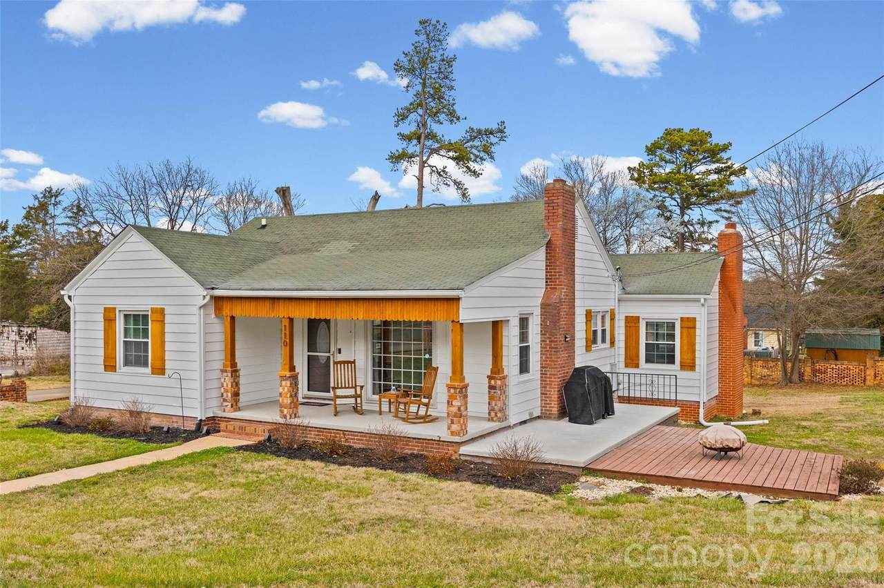 110 Henry Street - Photo 1