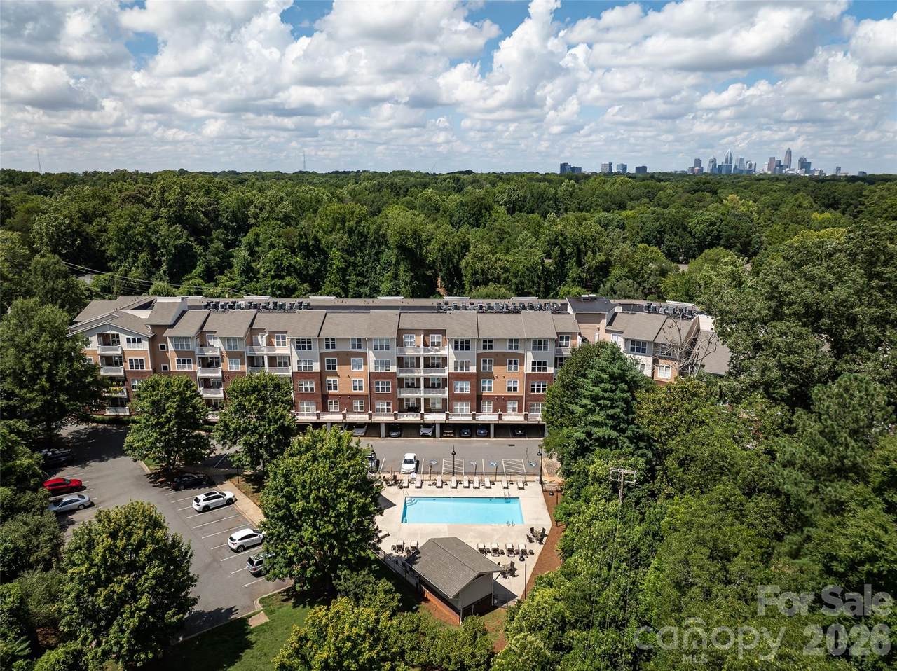 1000 Woodlawn Road - Photo 1