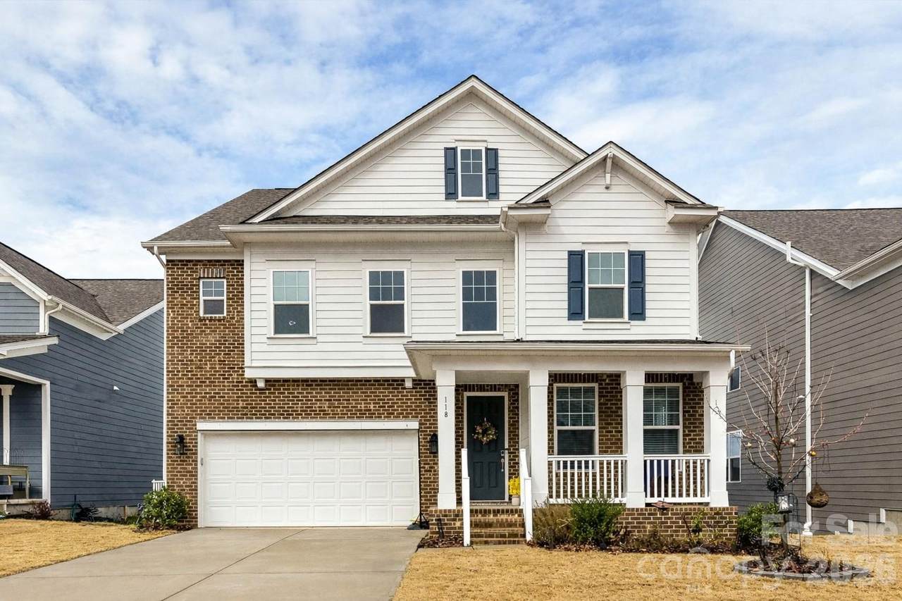 118 Winterberry Street - Photo 1