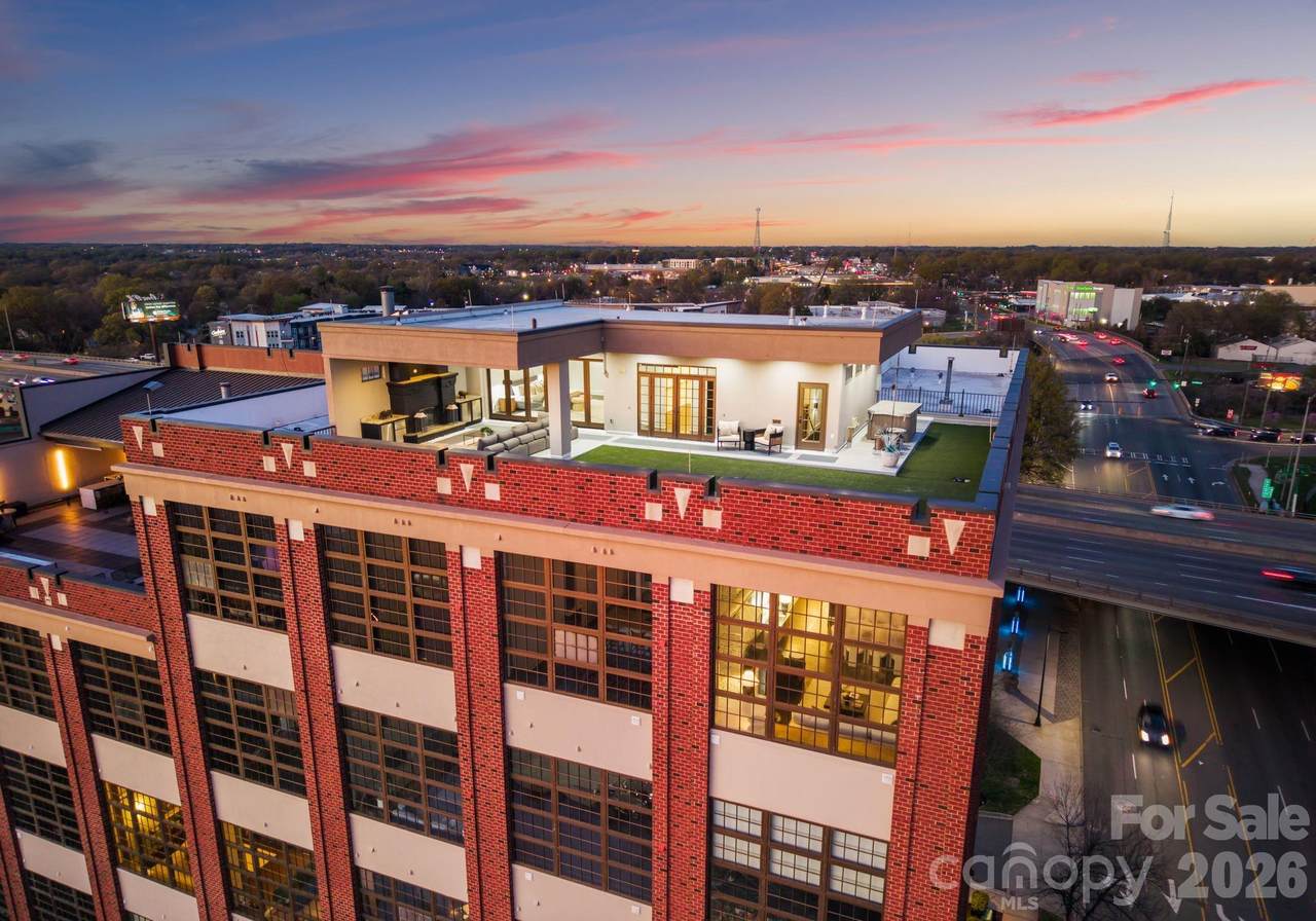 715 Graham Street - Photo 1