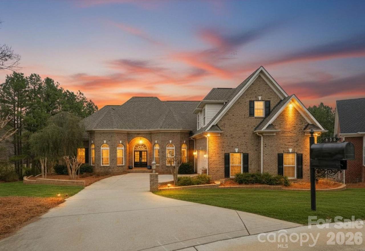 458 Inverness Place - Photo 1