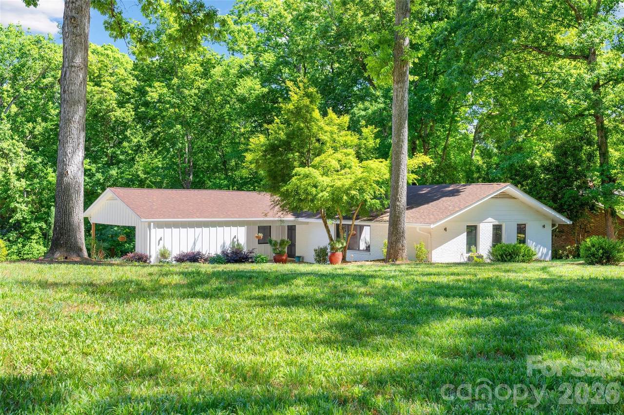 301 Whitestone Road - Photo 1
