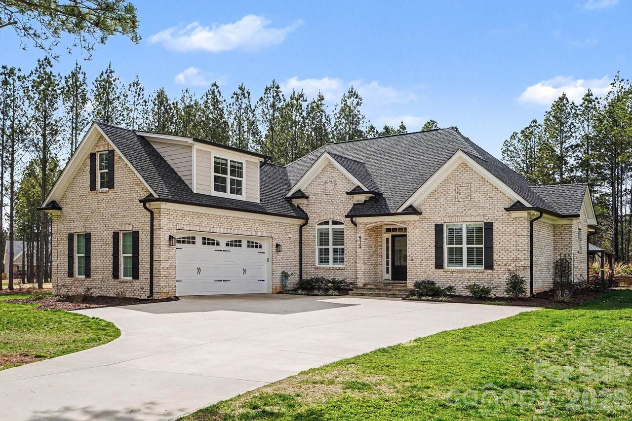 615 Short Stroll Court - Photo 1