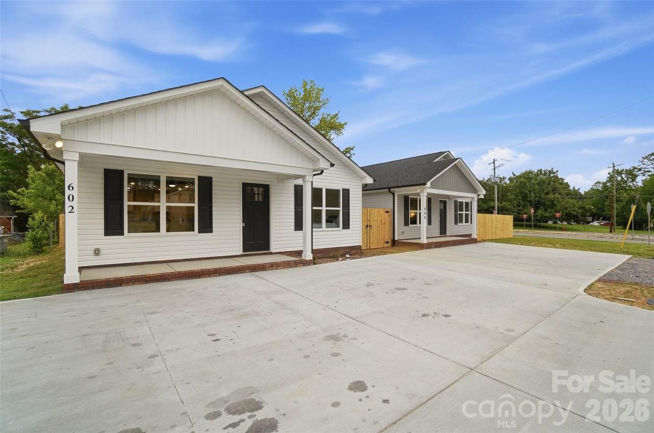 602 Bethpage Road - Photo 1