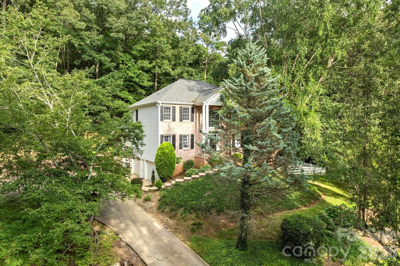 314 Sweetwater Hills Drive - Photo 1