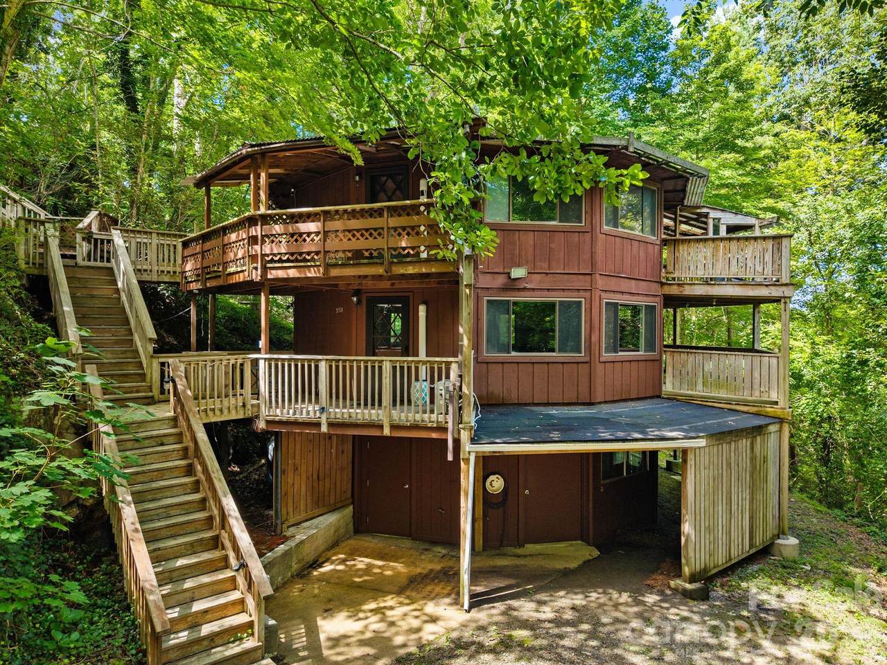 355 Sunset Drive - Photo 1