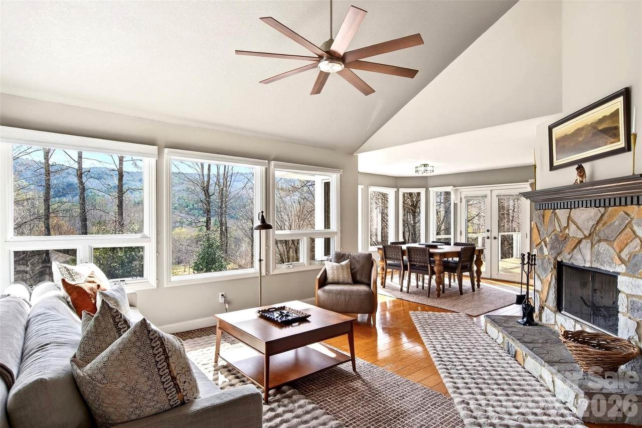 525 Blue Ridge Drive - Photo 1