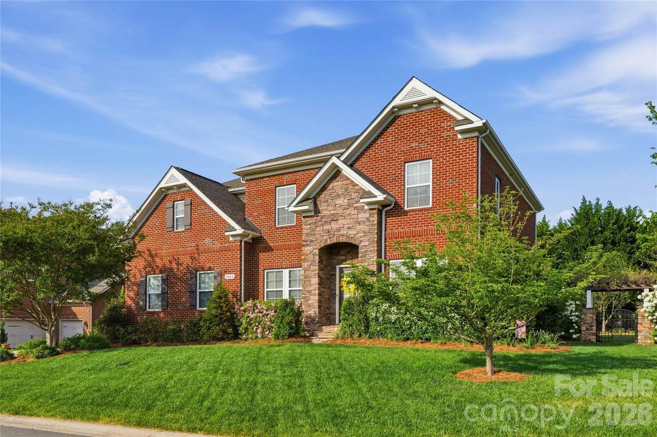 2604 Mchanna Point - Photo 1