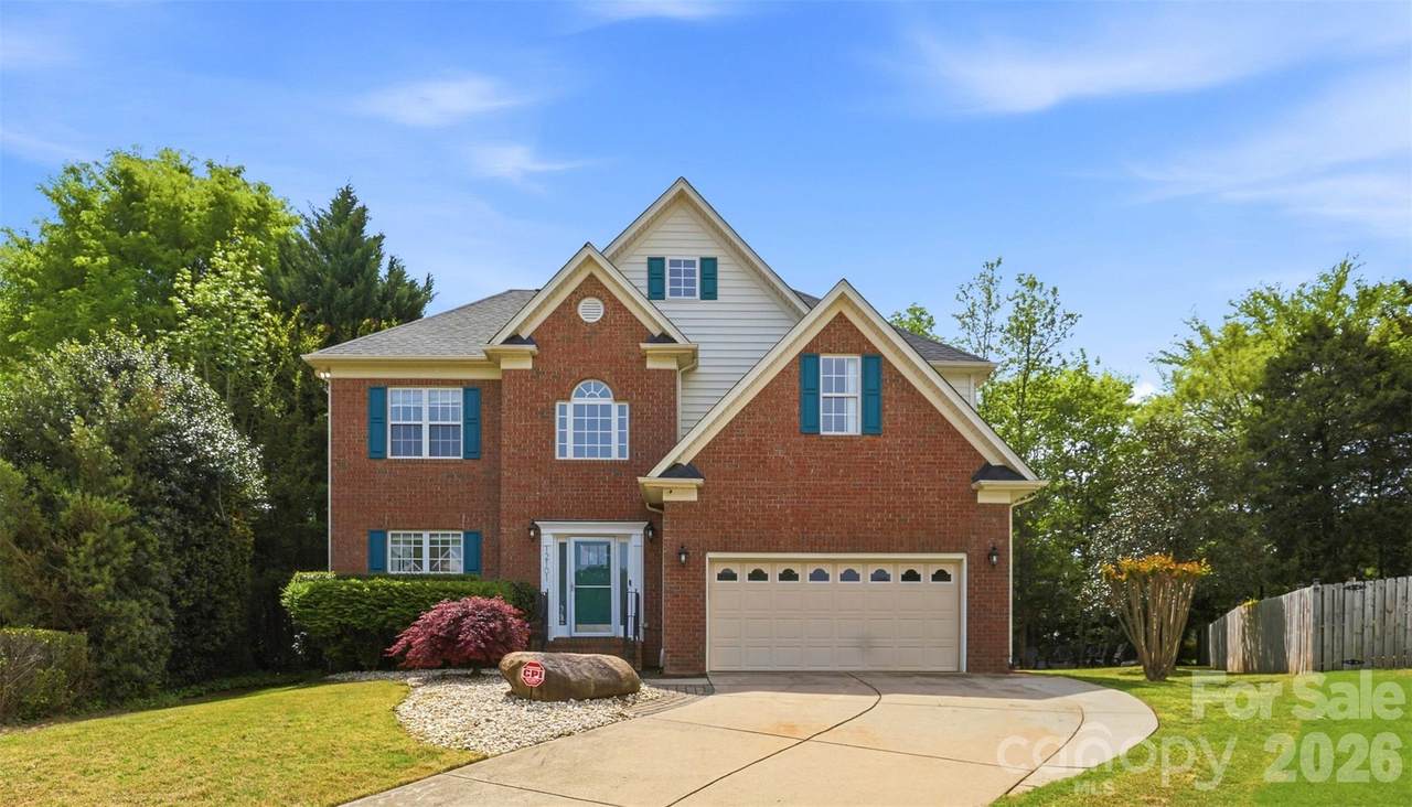 12101 Carolina Oak Circle - Photo 1
