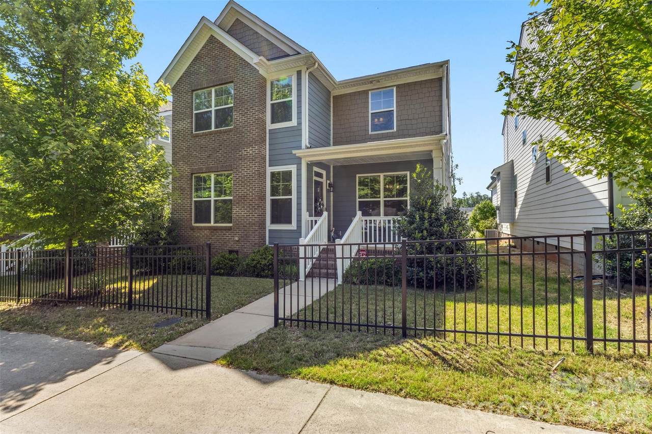 647 R L Stowe Road - Photo 1