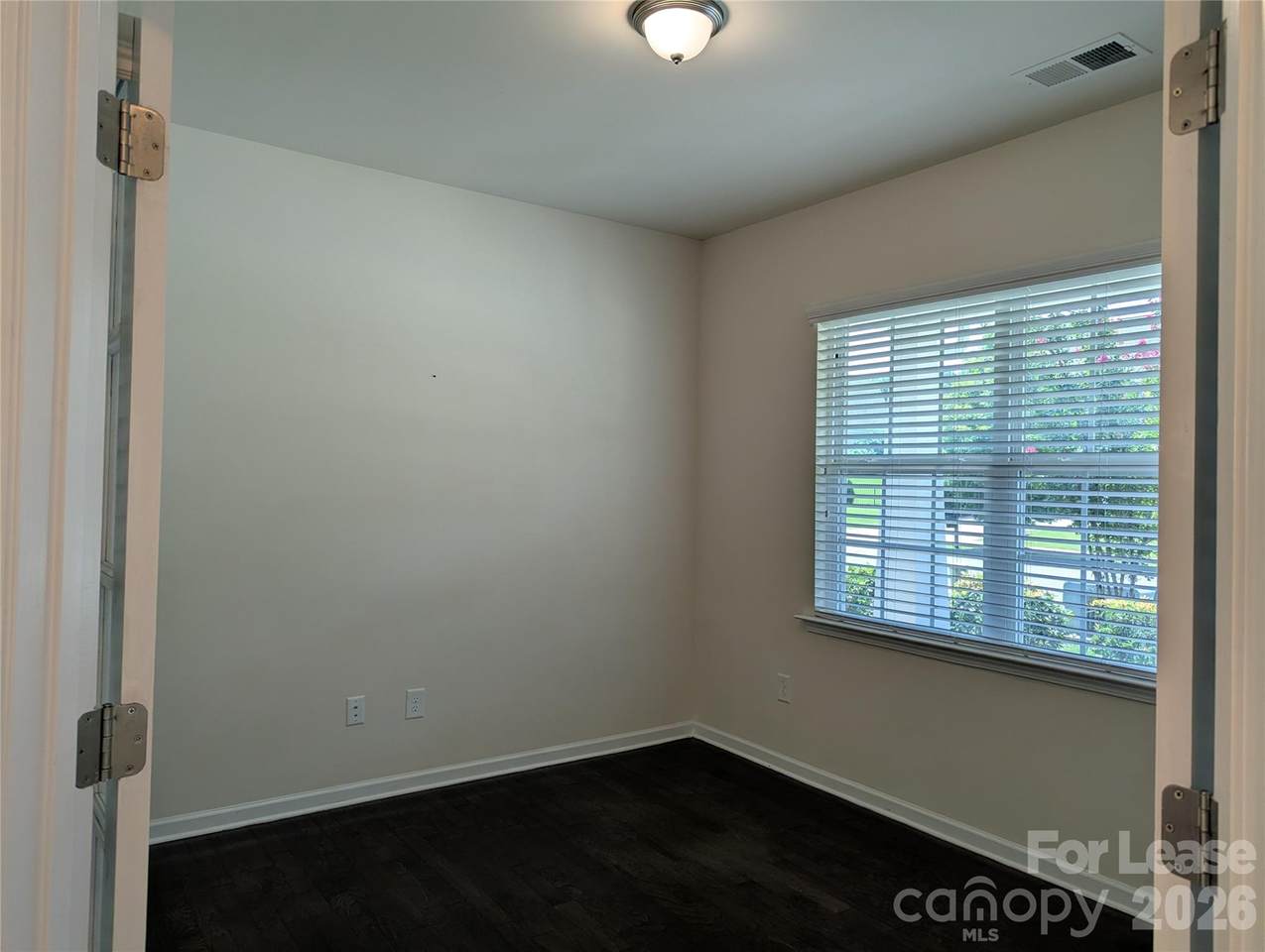 https://bt-photos.global.ssl.fastly.net/cmls/1280_boomver_2_4391019-1.jpg
