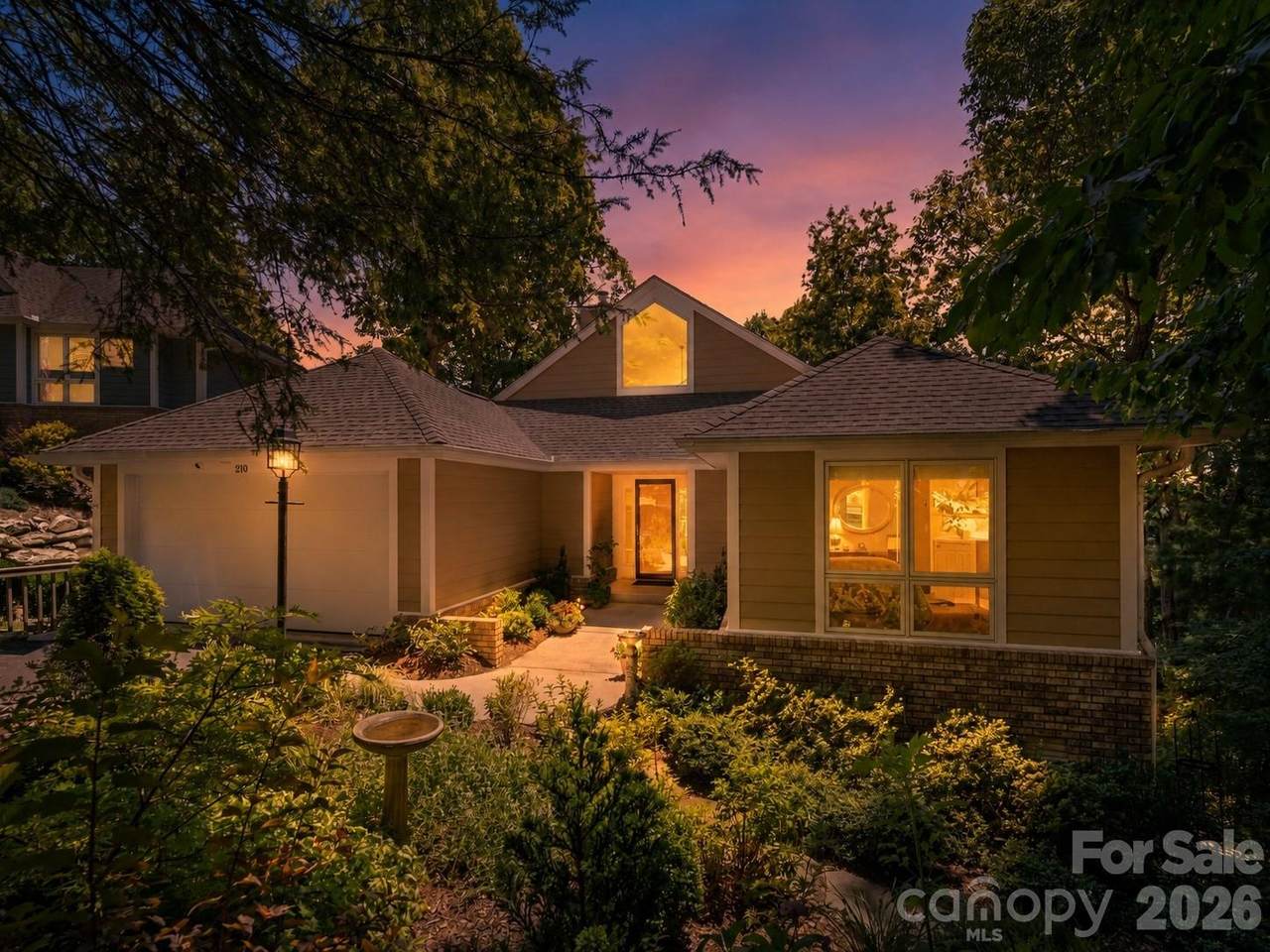 210 Claymoor Court - Photo 1
