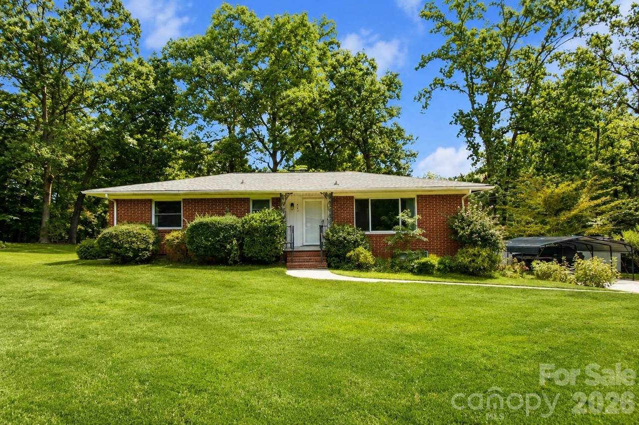 406 Town Street - Photo 1