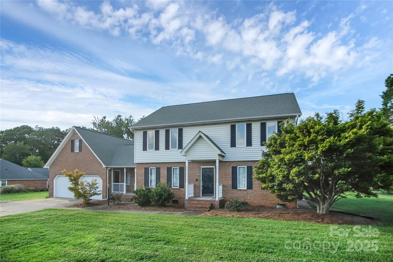 106 Cameron Drive - Photo 1