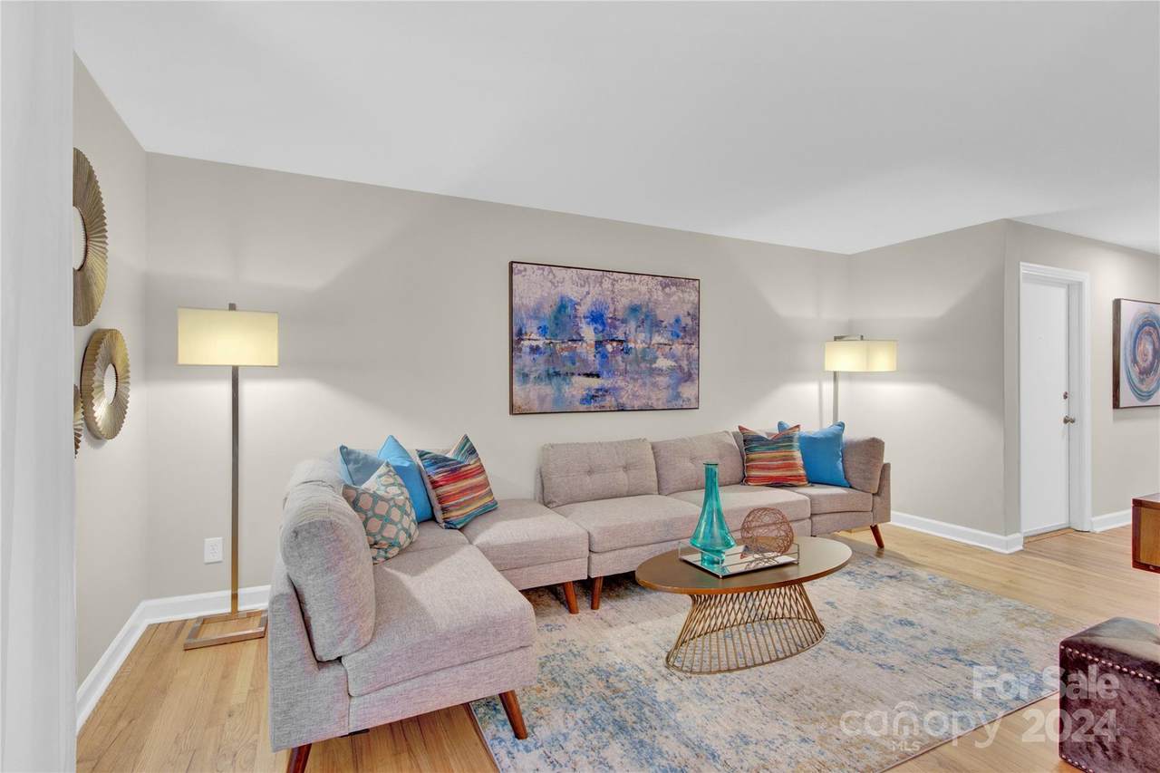 400 Queens Road - Photo 1