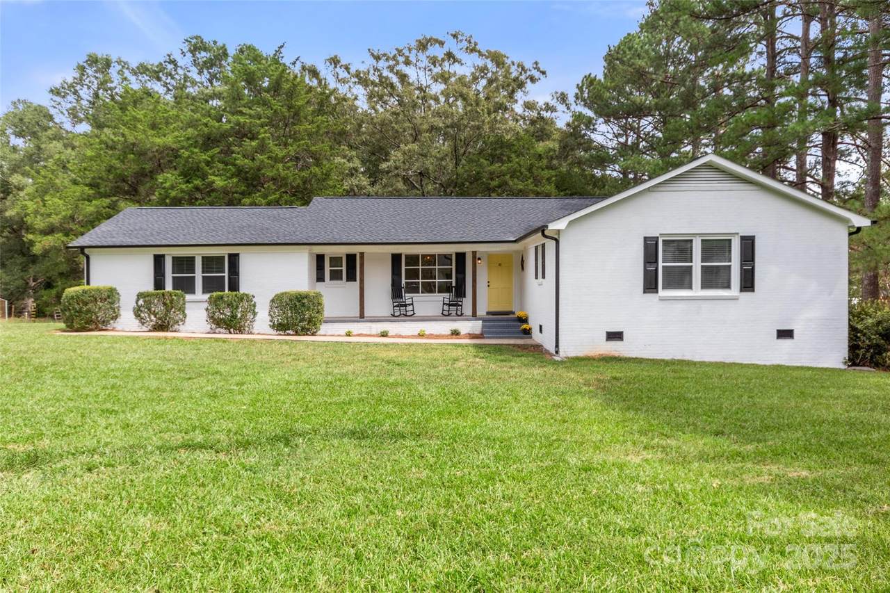 2178 Eastview Road - Photo 1