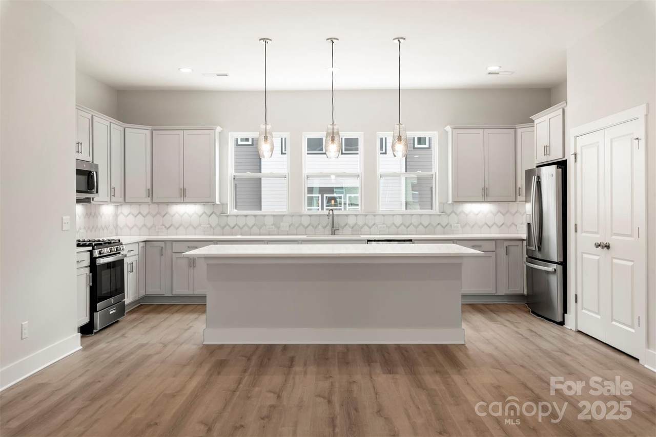 429 Nathaniel Way - Photo 1