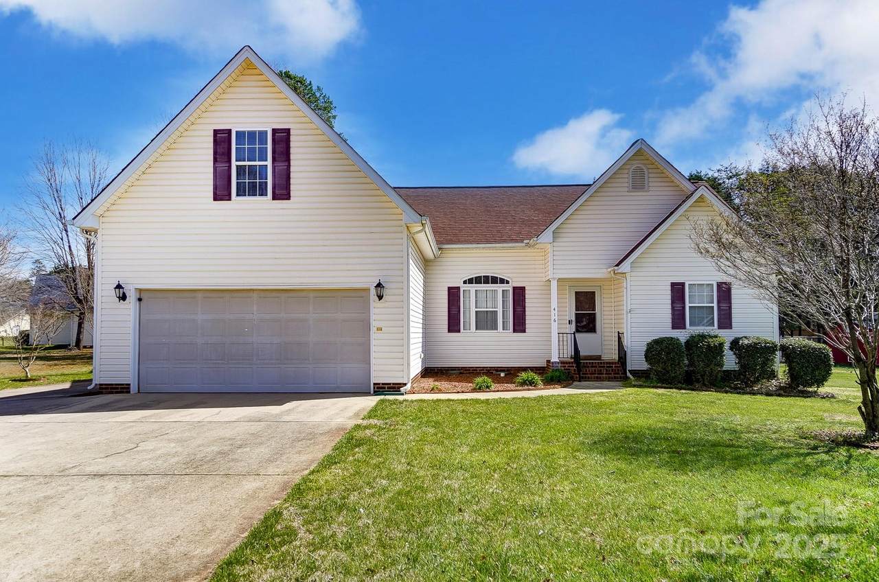 416 Linsbury Court - Photo 1