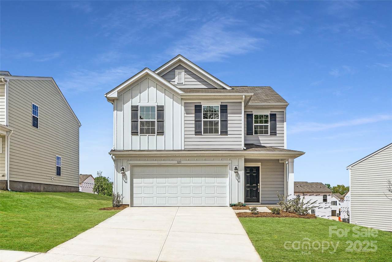 123 Dorian Place - Photo 1
